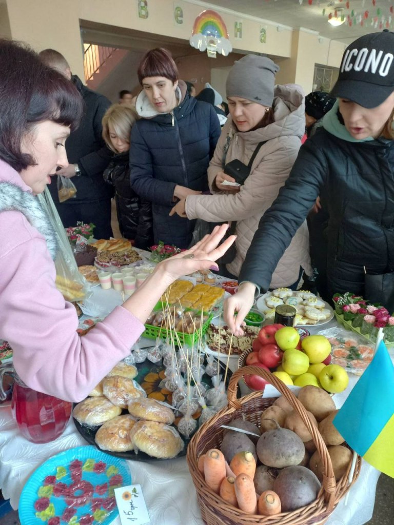 Криворізька гімназія № 44 щиро зустрічала гостей родинного фестивалю «Весна прийшла – і Перемога прийде!»